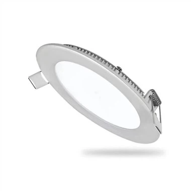 Éclairage encastré à plafond élevé