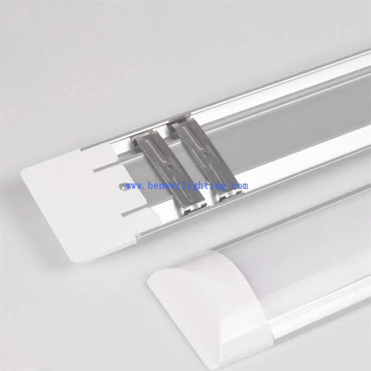 Surface mountd led batten light
