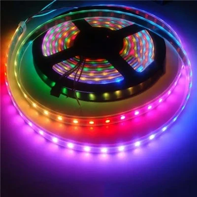 Bande lumineuse LED à changement de couleur alimentée par batterie