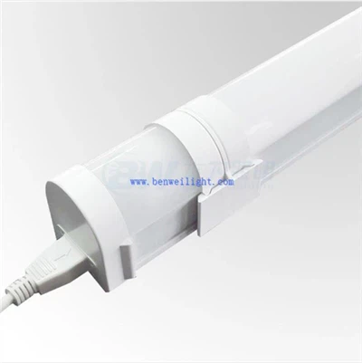 Luminaire Tri-proof étanche IP66